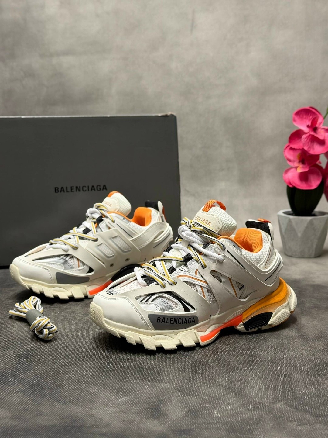 balenciaga кроссовки женские,кроссовки balenciaga track,кроссовки balenciaga track trainer "white/orange",кроссовки balenciaga,кроссовки баленсиага траки