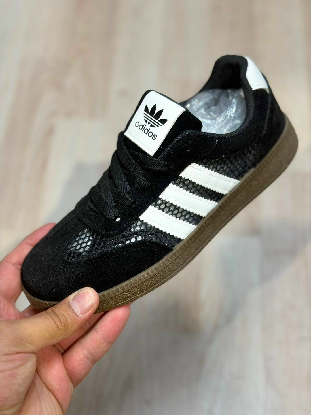 ,adidas gazelle,adidas originals gazelle triple black,кроссовки adidas,black adidas gazelles