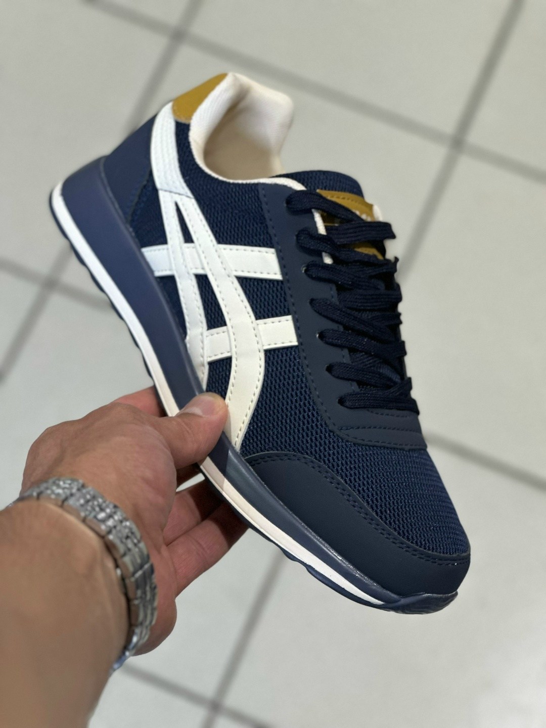 кроссовки asics мужские,асикс тайгер кроссовки,asics curreo,кроссовки asics,asics onitsuka tiger