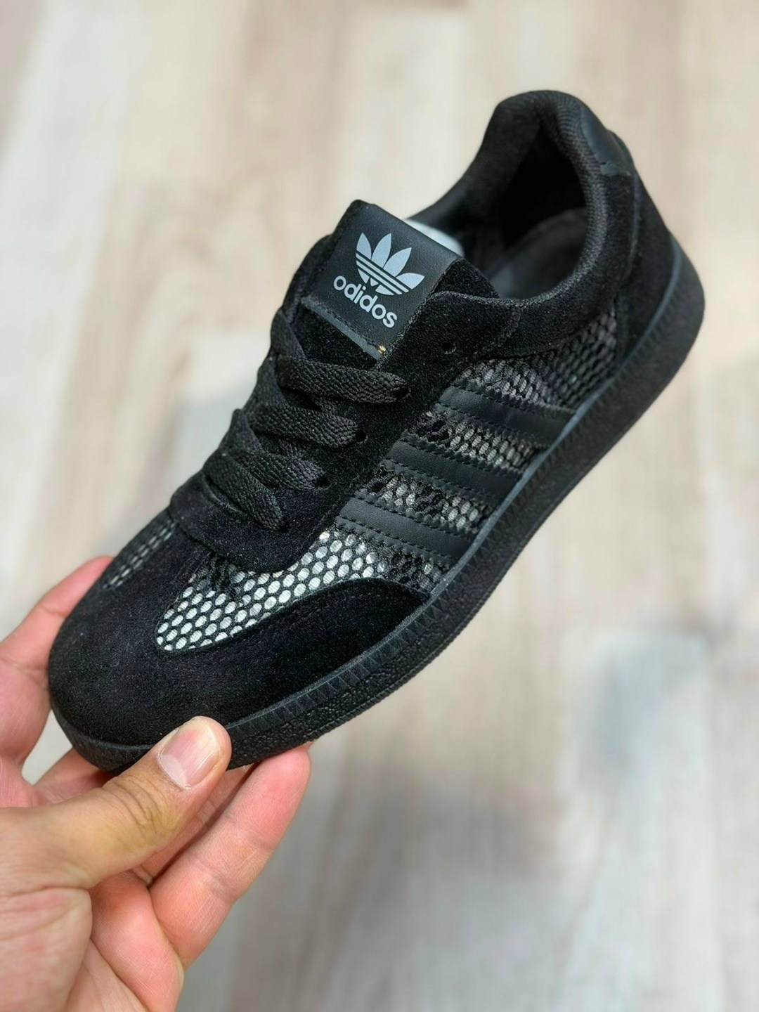 ,adidas gazelle,adidas originals gazelle triple black,кроссовки adidas,black adidas gazelles