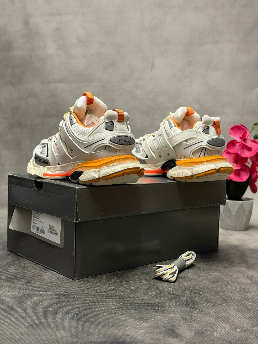 balenciaga кроссовки женские,кроссовки balenciaga track,кроссовки balenciaga track trainer "white/orange",кроссовки balenciaga,кроссовки баленсиага траки