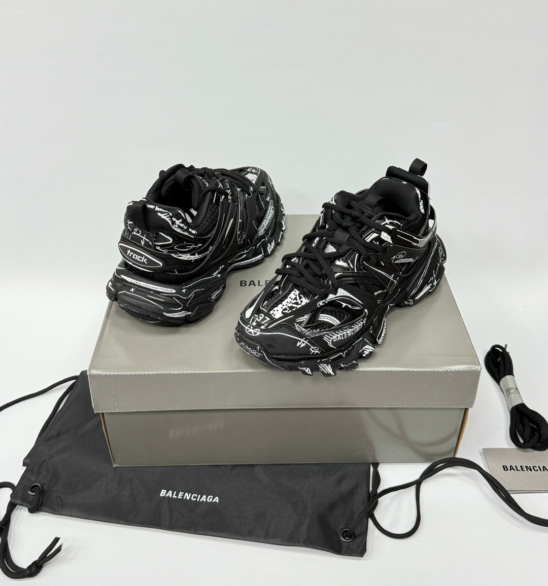 женские кроссовки balenciaga track a133933 чёрные,кроссовки balenciaga track,кроссовки balenciaga женские,кроссовки balenciaga,кроссовки спортивные balenciaga