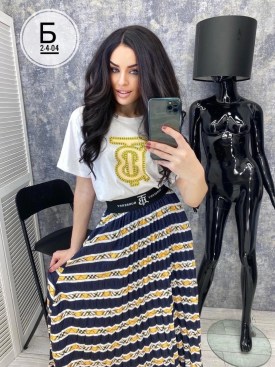 Костюм