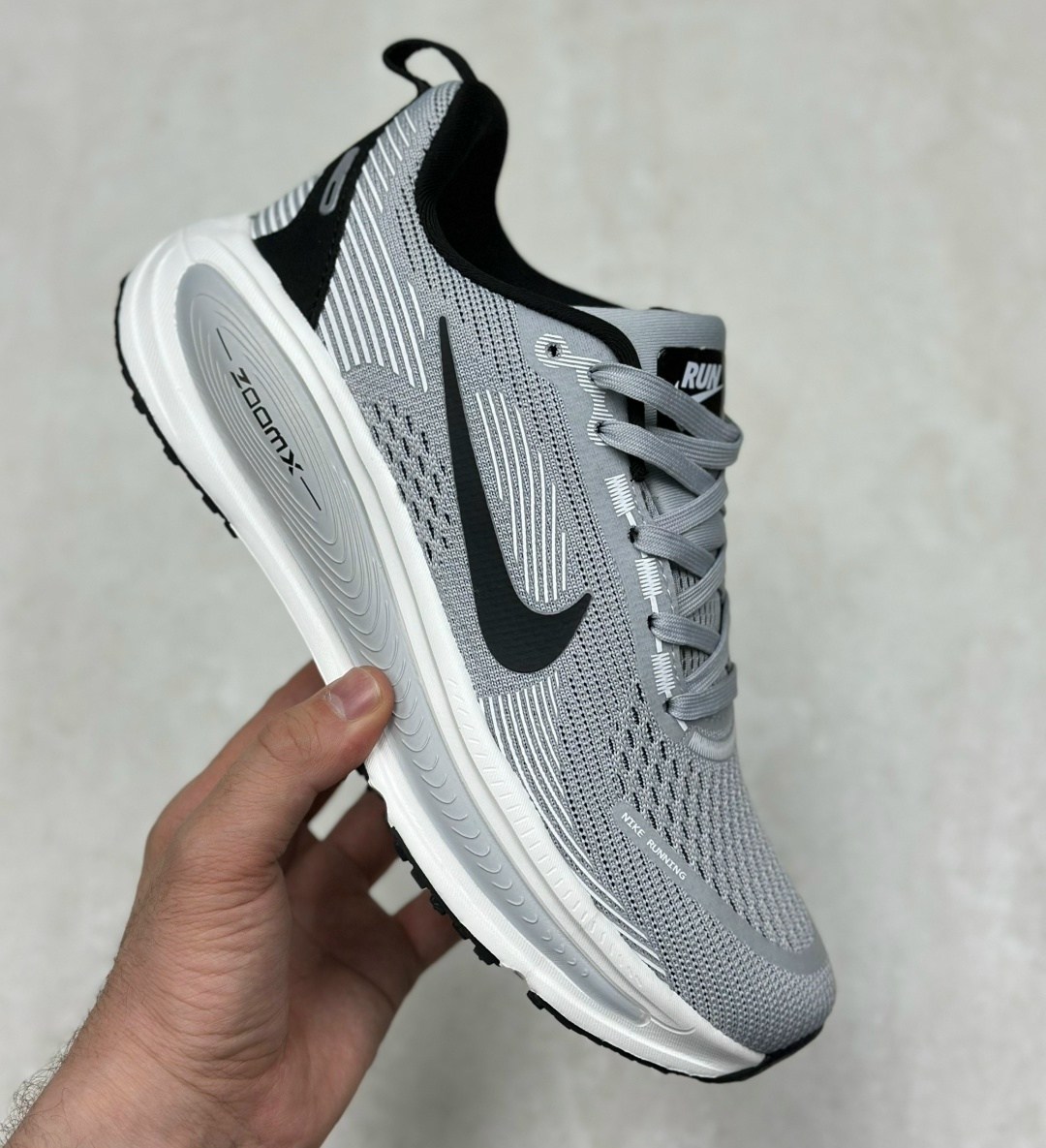 кроссовки nike,кроссовки мужские nike,кроссовки мужские женские,повседневные кроссовки,кроссовки nike vomero
