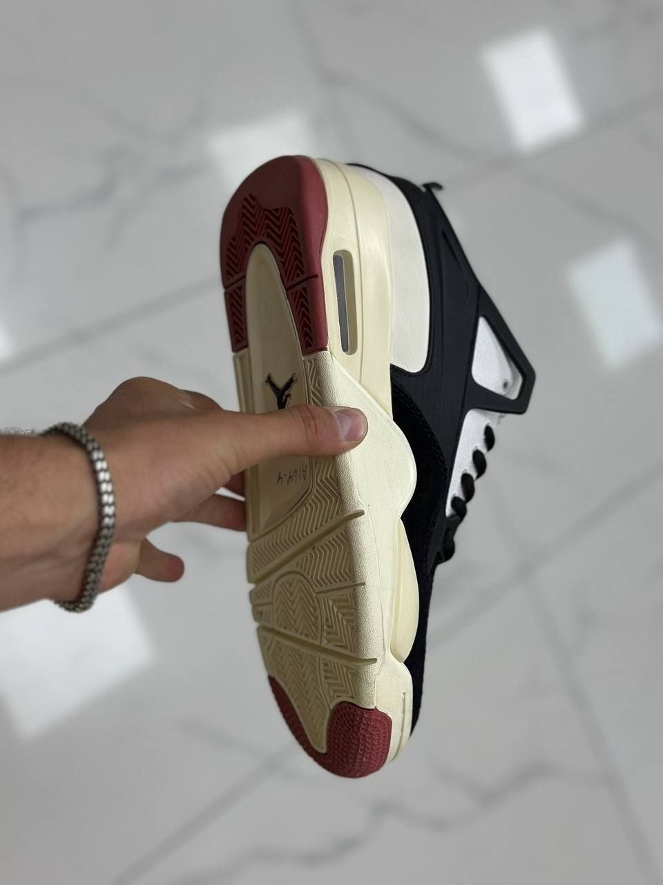 кроссовки nike air jordan 4 retro,кроссовки,air jordan 4,спортивная ,кроссовки nike air jordan 4