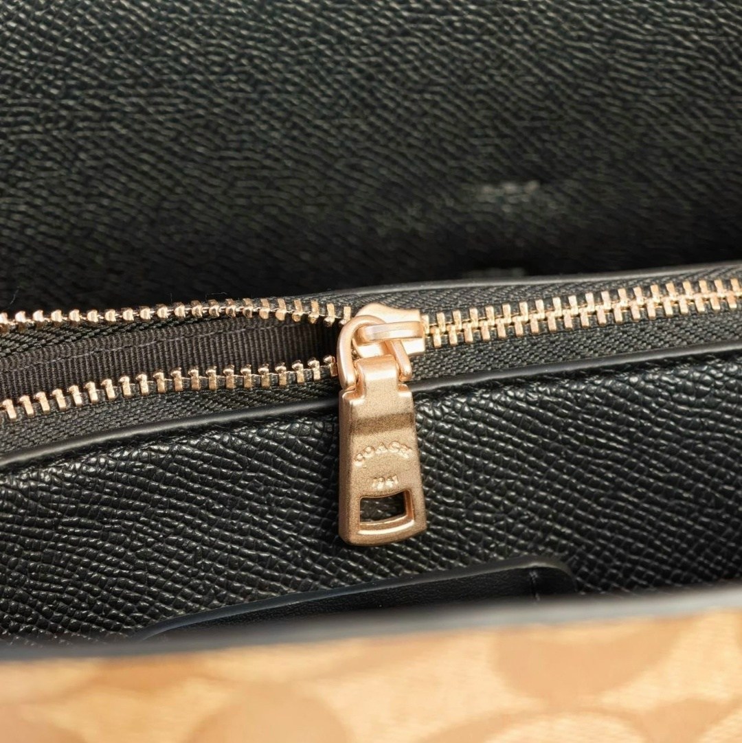 женская сумка coach,сумка тоут coach,сумка coach,сумка,модная сумка