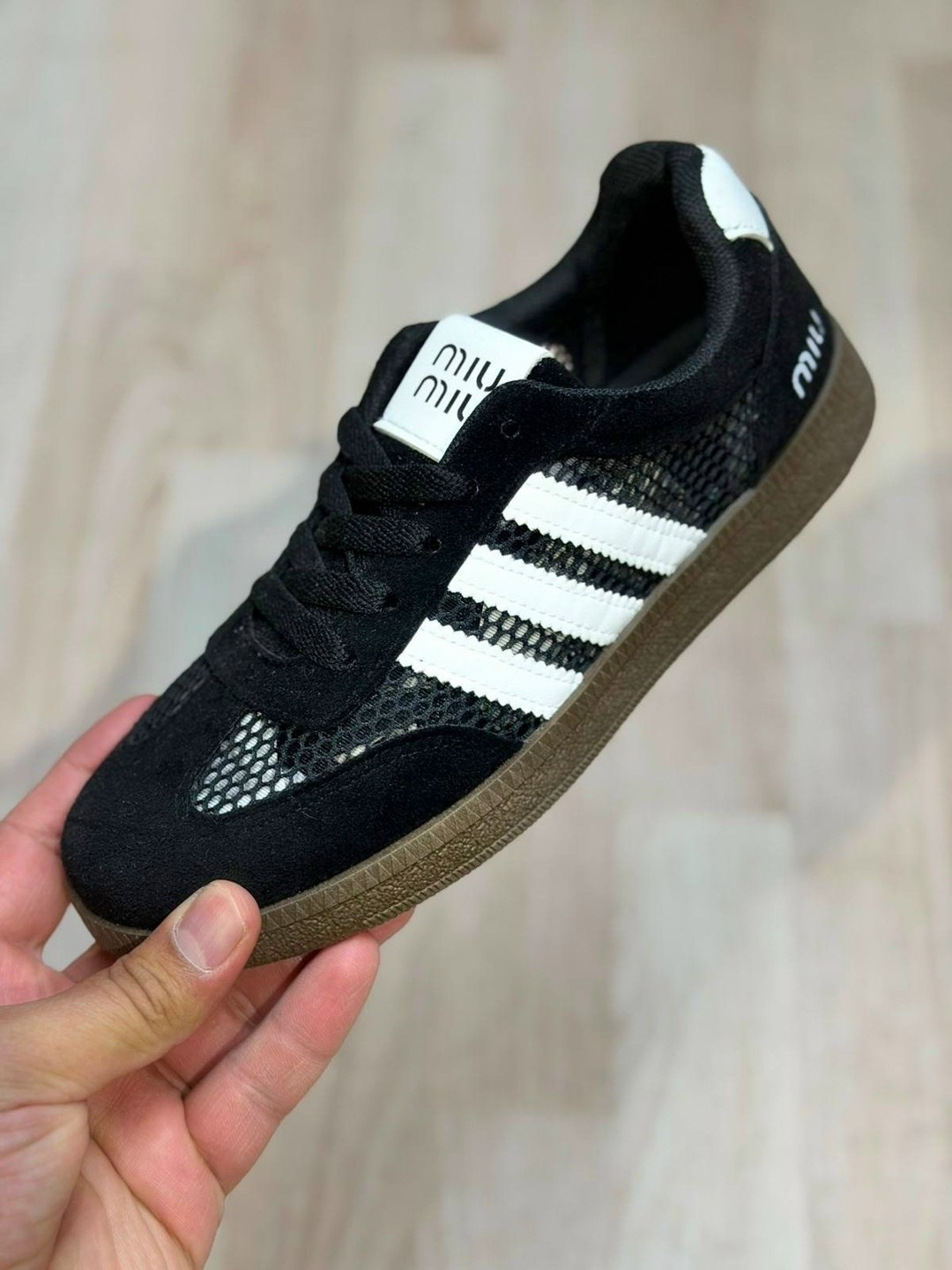 ,adidas gazelle,adidas originals gazelle triple black,кроссовки adidas,black adidas gazelles
