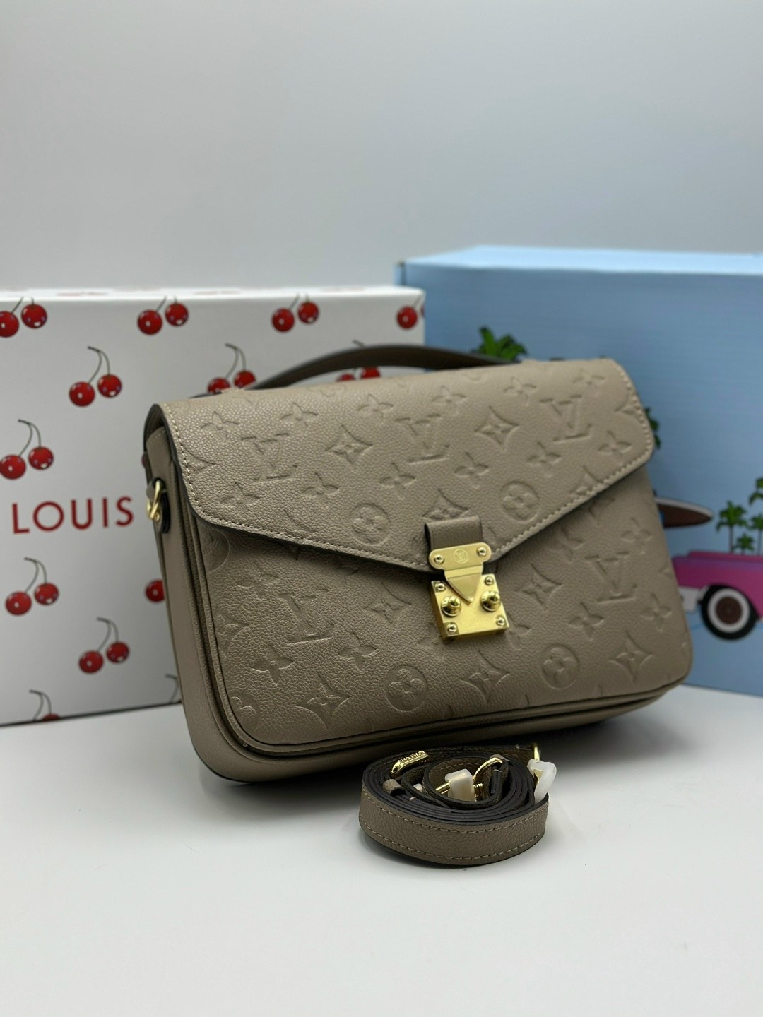 сумка женская louis vuitton,сумка louis vuitton,сумка louis vuitton pochette metis east west,louis vuitton сумка pochette metis,сумка женская louis vuitton pochette