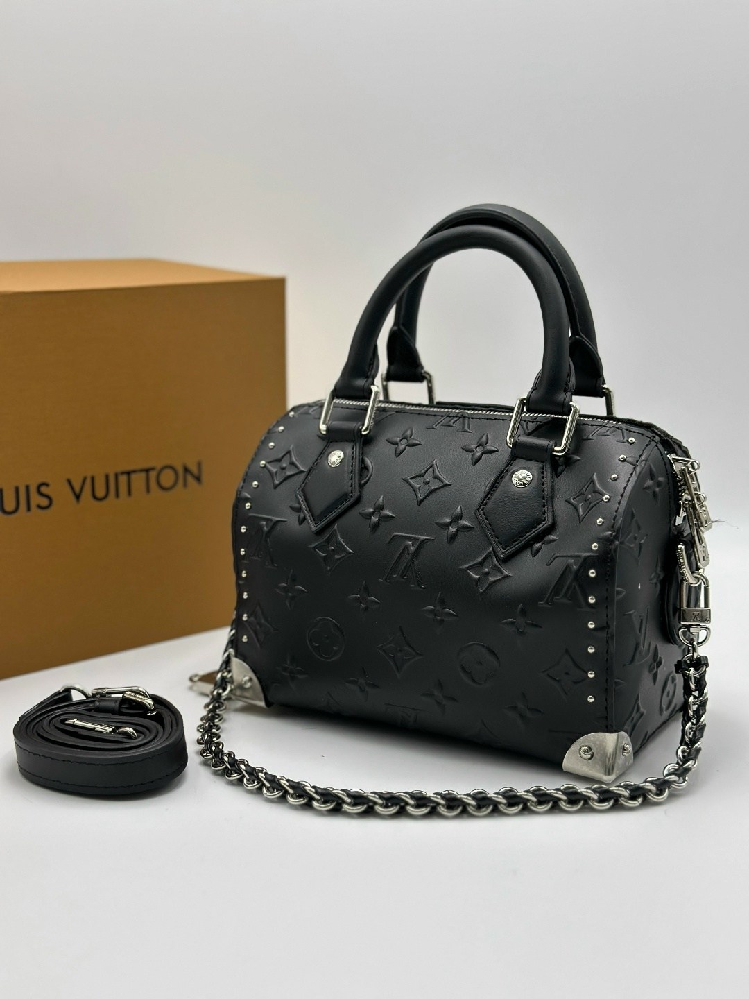 сумка louis vuitton,louis vuitton женская сумка,женская черная сумка louis vuitton alma bb,louis vuitton сумка на плечо,модная сумка