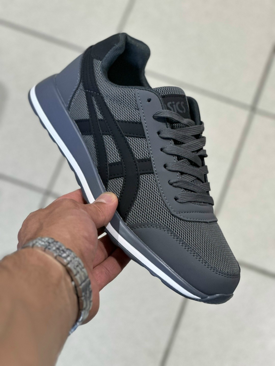 кроссовки asics мужские,асикс тайгер кроссовки,asics curreo,кроссовки asics,asics onitsuka tiger