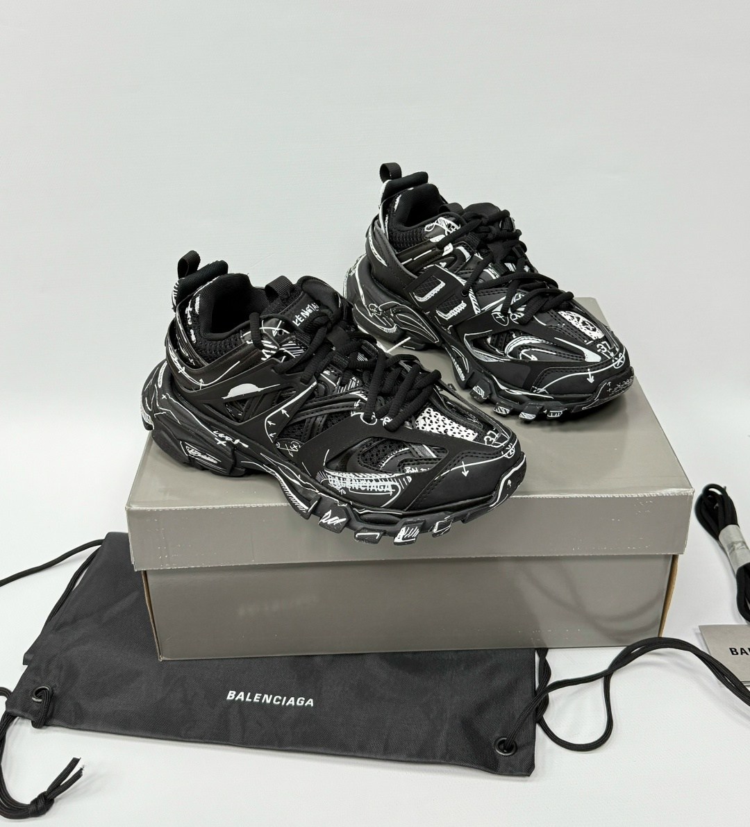женские кроссовки balenciaga track a133933 чёрные,кроссовки balenciaga track,кроссовки balenciaga женские,кроссовки balenciaga,кроссовки спортивные balenciaga