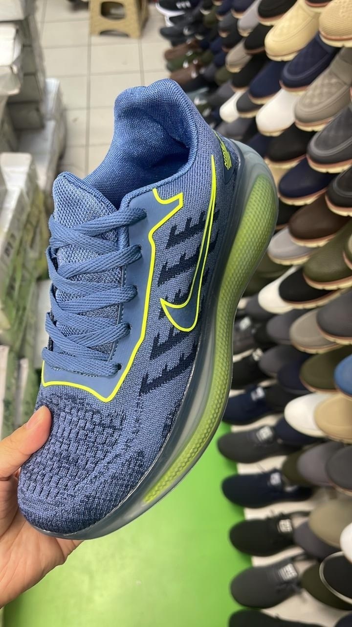 кроссовки,спортивная ,кроссовки nike,мужские кроссовки,мужские весенние кроссовки