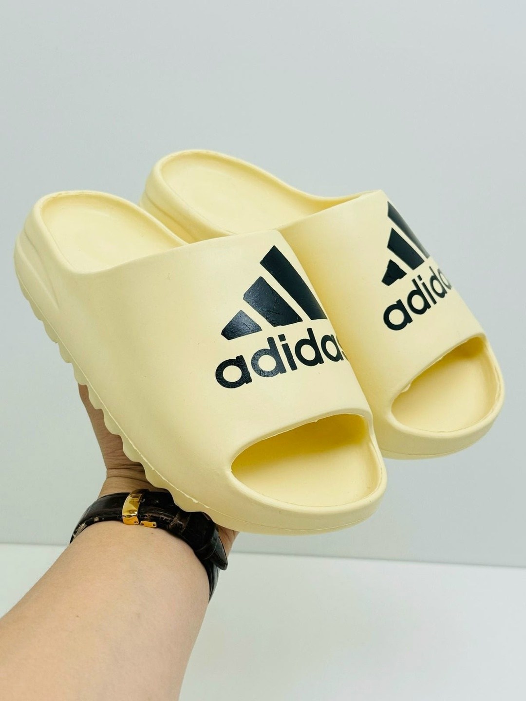 ,шлепанцы женские,шлепанцы adidas,сланцы adidas,адидас тапки
