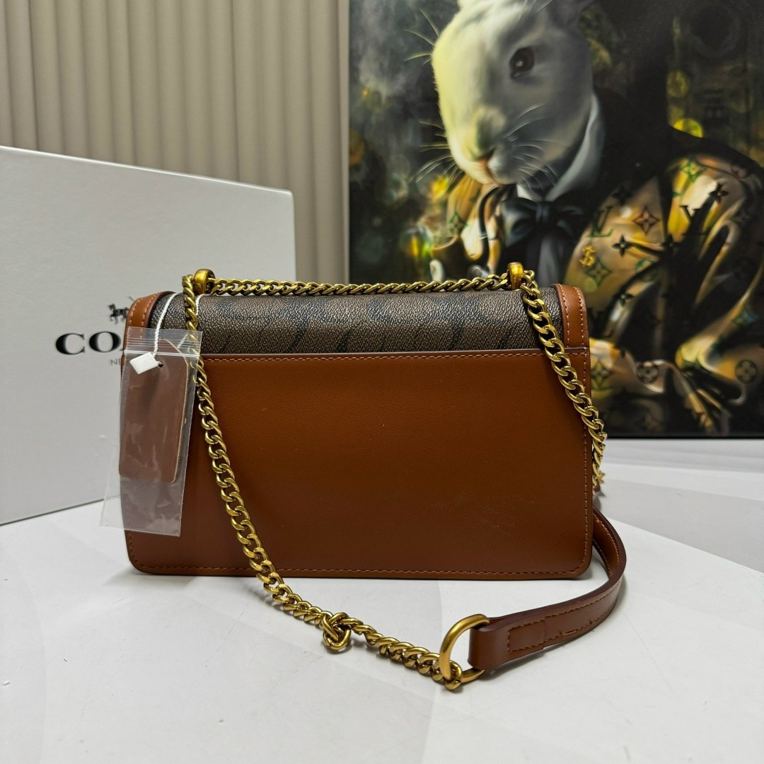 сумка coach,женская сумка coach,coach сумка на плечо,сумка,сумка на плечо багет coach