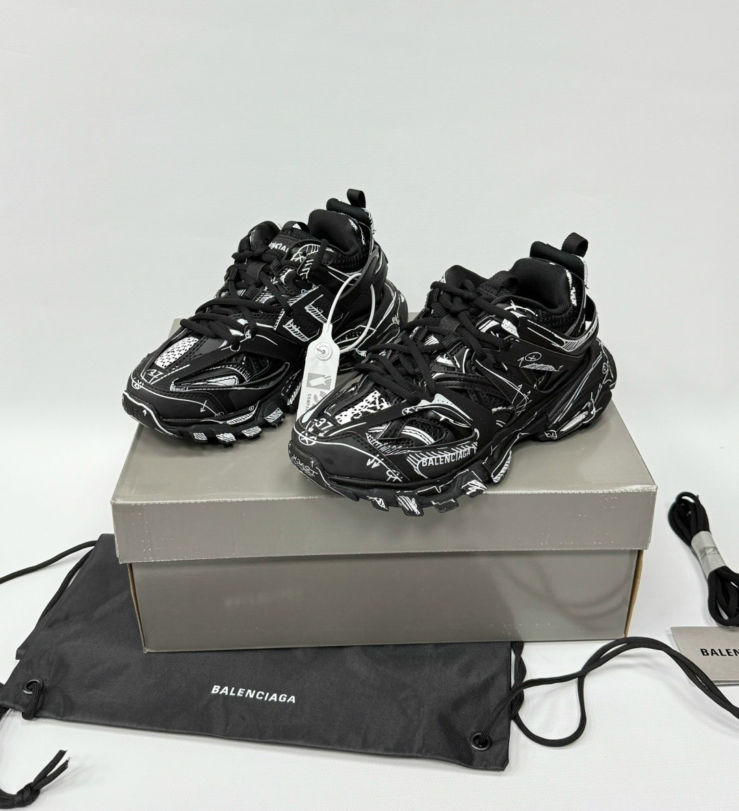 женские кроссовки balenciaga track a133933 чёрные,кроссовки balenciaga track,кроссовки balenciaga женские,кроссовки balenciaga,кроссовки спортивные balenciaga