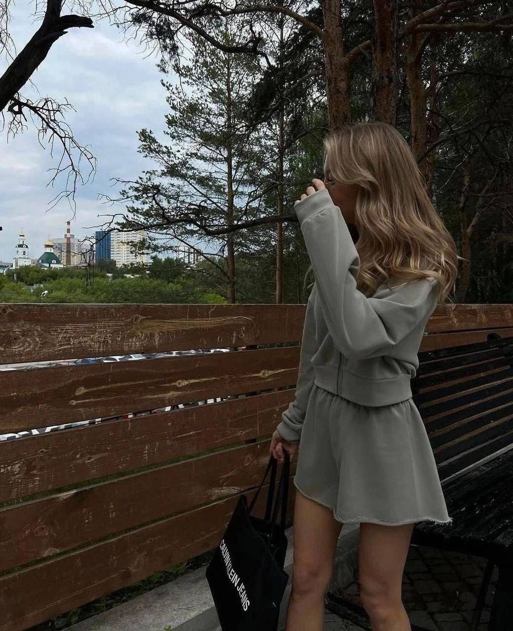 костюм женский с шортами,костюм с шортами,стильные костюмы,женский спортивный костюм с шортами,костюм с жакетом и шортами