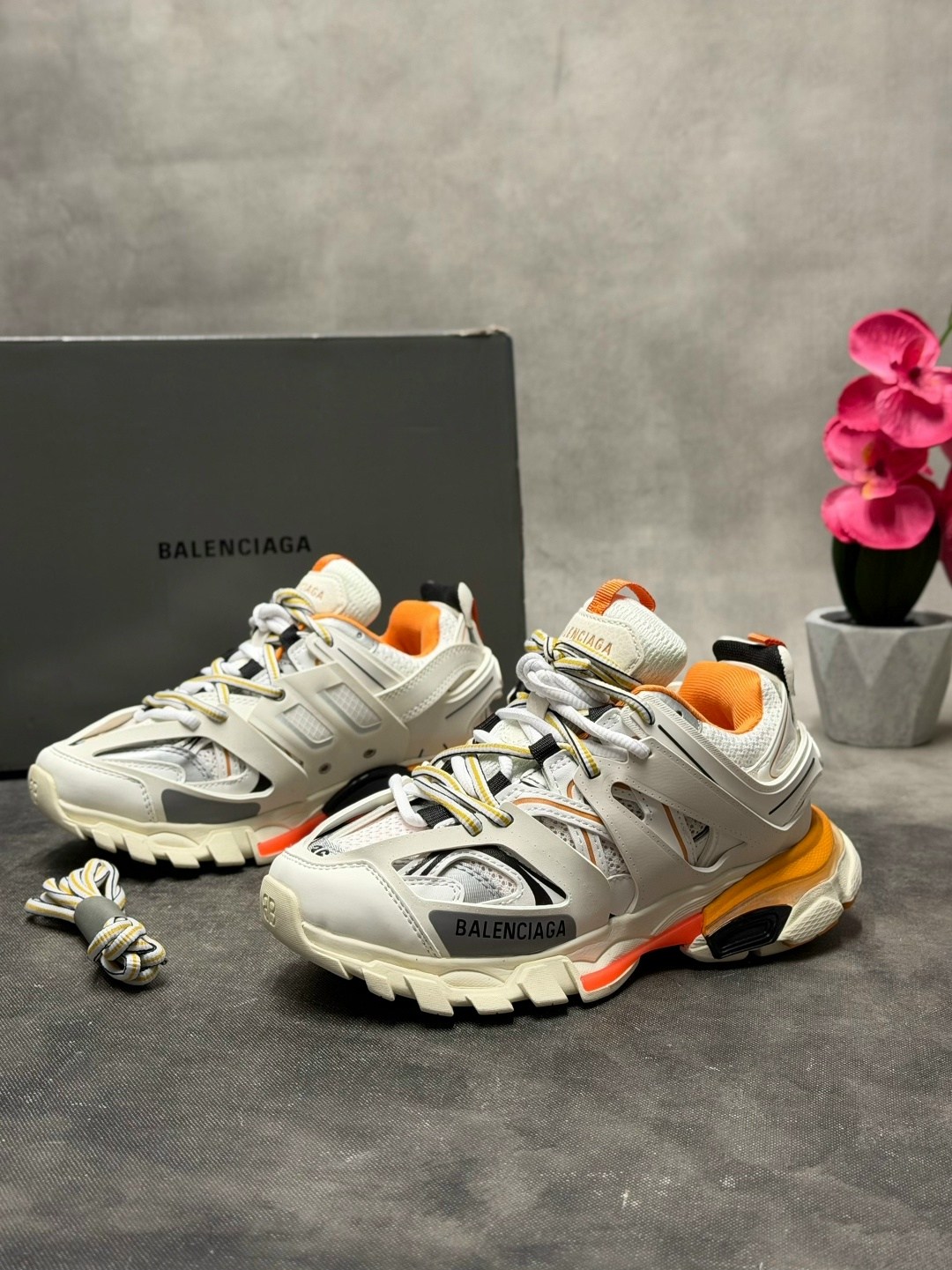 balenciaga кроссовки женские,кроссовки balenciaga track,кроссовки balenciaga track trainer "white/orange",кроссовки balenciaga,кроссовки баленсиага траки