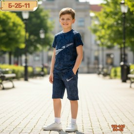 Костюм