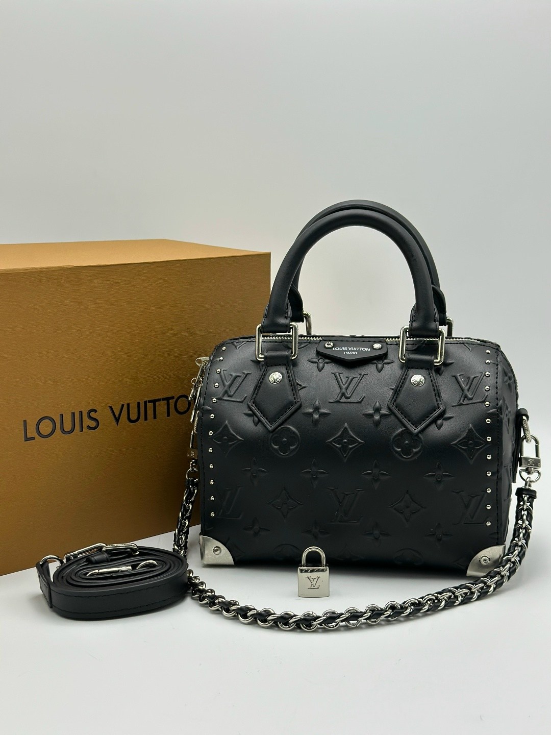 сумка louis vuitton,louis vuitton женская сумка,женская черная сумка louis vuitton alma bb,louis vuitton сумка на плечо,модная сумка