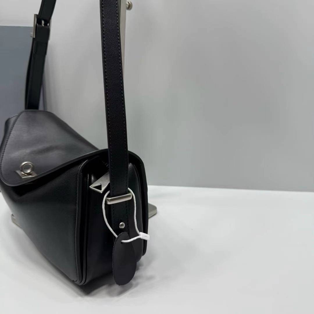 balenciaga сумка,balenciaga сумка женская,balenciaga сумка на плечо,сумка баленсиага,баленсиага сумка женская