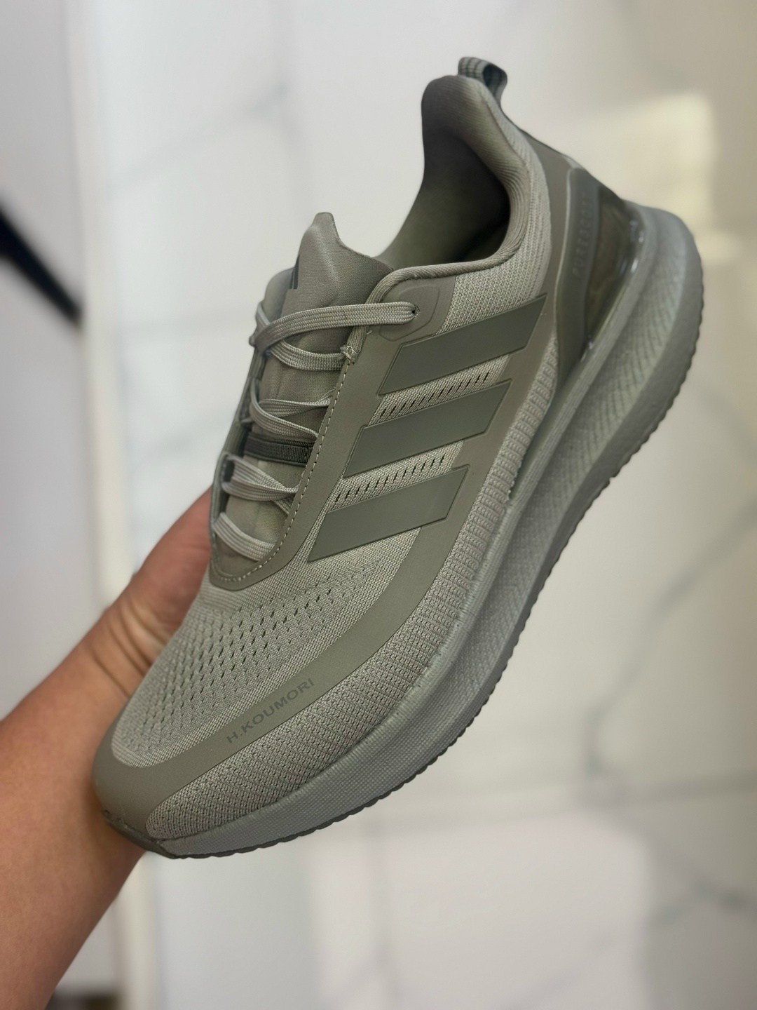 кроссовки мужские adidas,кроссовки adidas,мужские беговые кроссовки adidas,кроссовки беговые adidas,кроссовки
