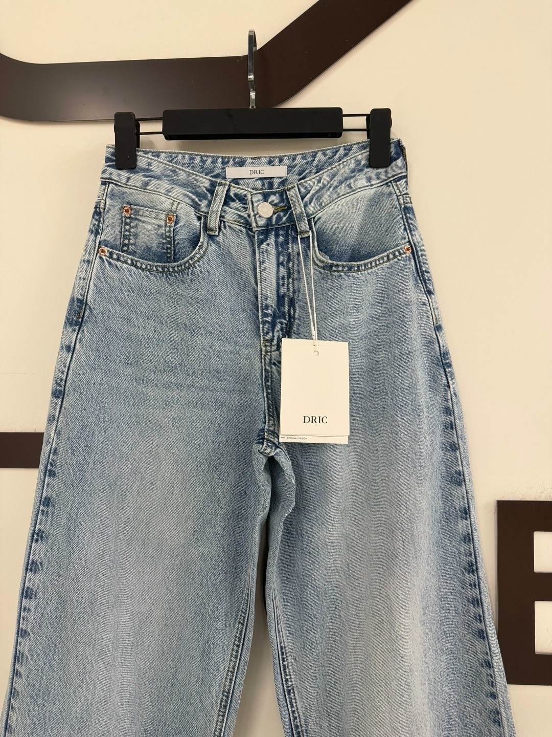женские джинсы,джинсы прямые,джинсы,джинсы chanel,джинсы широкие