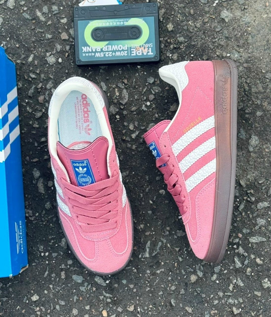 кроссовки женские adidas,кроссовки adidas,кроссовки adidas spezial,женские кроссовки adidas originals gazelle,женские кроссовки adidas gazelle bold
