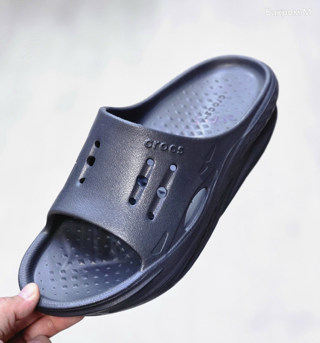,мужские шлепанцы,шлепанцы crocs,шлепки мужские,шлепанцы летние