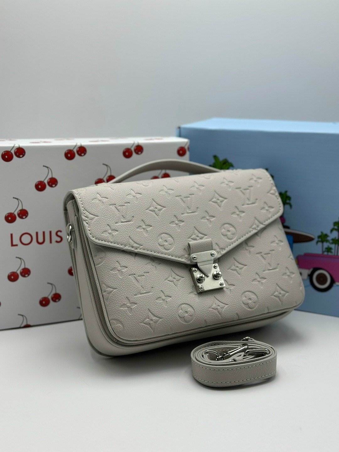 сумка женская louis vuitton,сумка louis vuitton,сумка louis vuitton pochette metis east west,louis vuitton сумка pochette metis,сумка женская louis vuitton pochette
