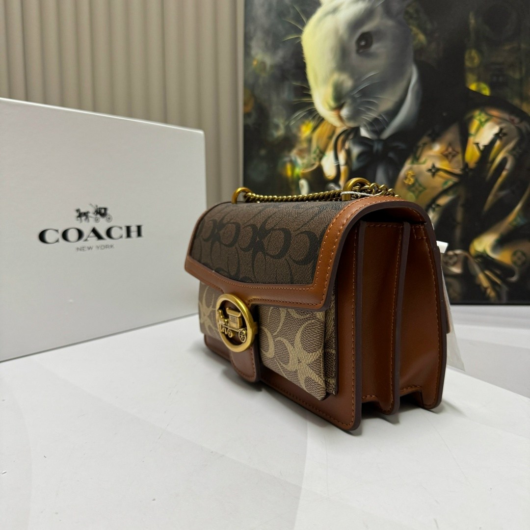 сумка coach,женская сумка coach,coach сумка на плечо,сумка,сумка на плечо багет coach