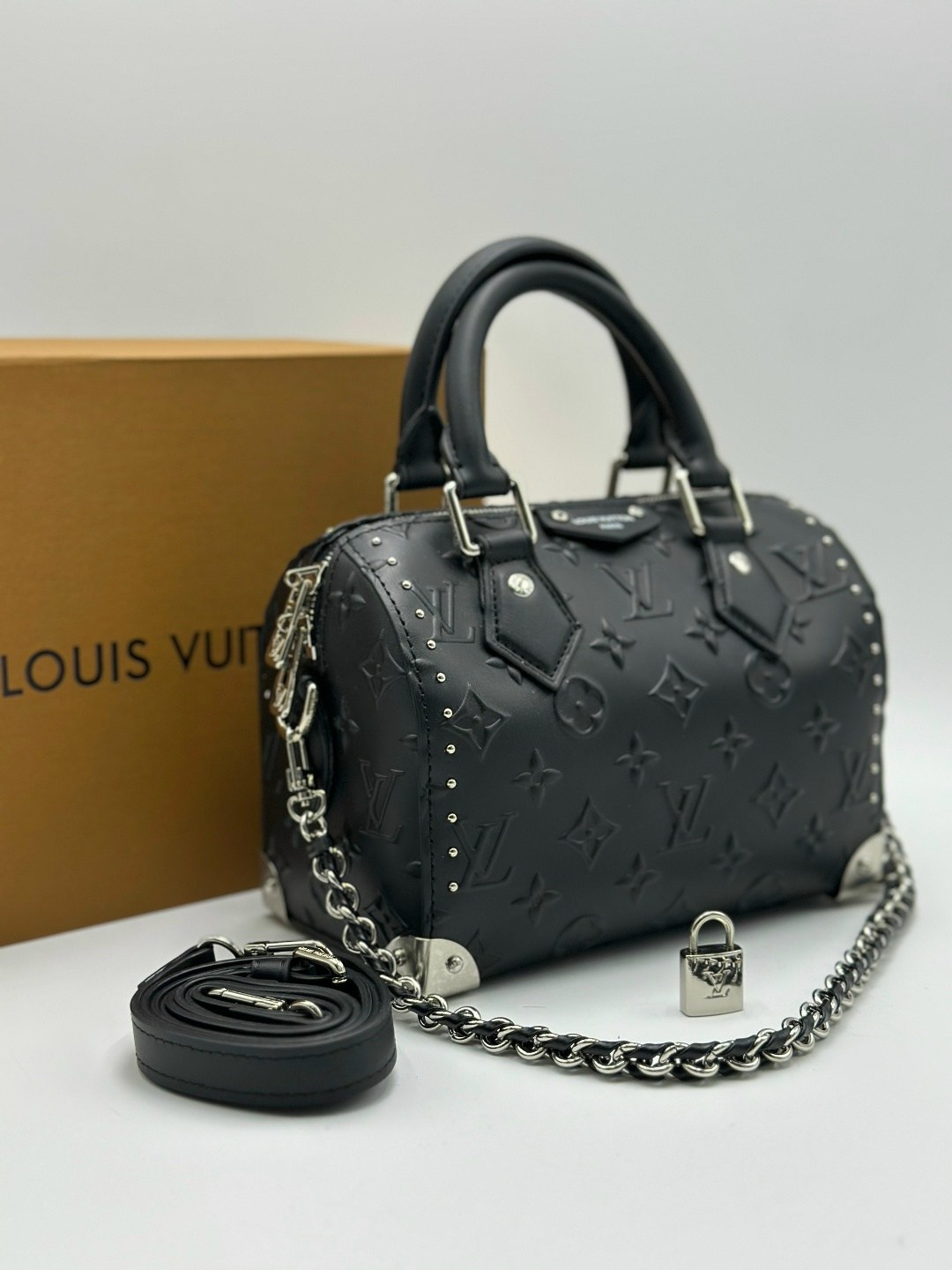 сумка louis vuitton,louis vuitton женская сумка,женская черная сумка louis vuitton alma bb,louis vuitton сумка на плечо,модная сумка