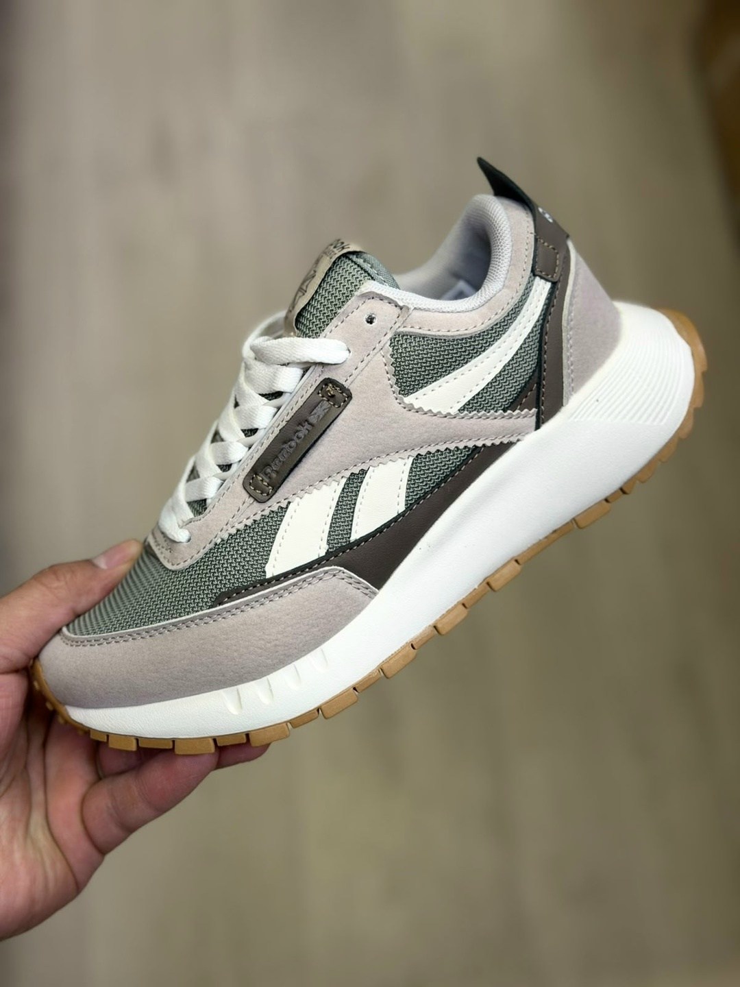 кроссовки reebok,кроссовки reebok женские,кроссовки reebok classic,кроссовки reebok мужские,женские кроссовки reebok classic leather