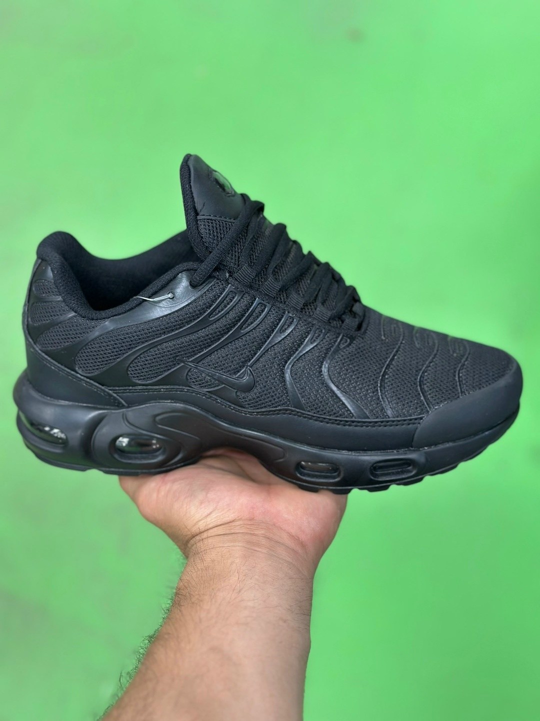 кроссовки nike air max plus tn,nike air max plus tn,кроссовки nike air max plus,nike air max tn plus black,nike air max plus tn white