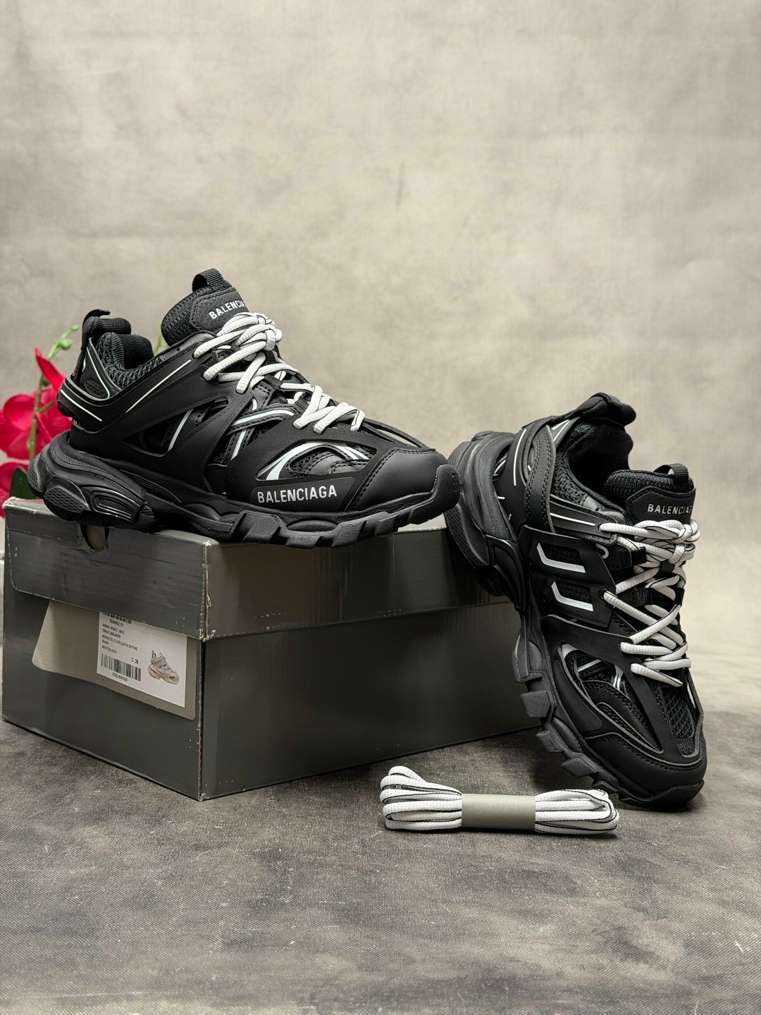 balenciaga кроссовки женские,кроссовки balenciaga track,кроссовки balenciaga track trainer "white/orange",кроссовки balenciaga,кроссовки баленсиага траки