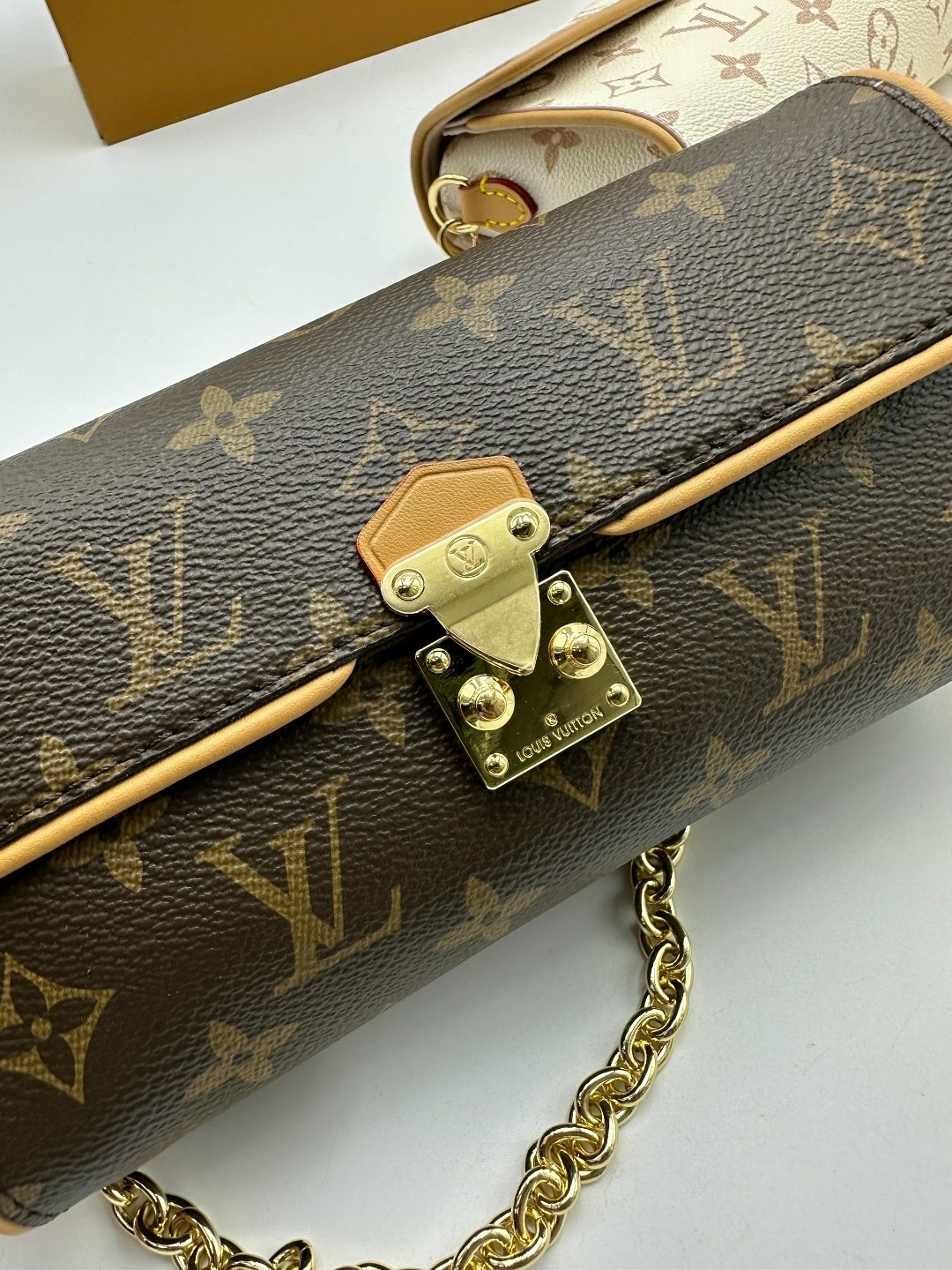 сумка louis vuitton,louis vuitton сумка на плечо,женская сумка louis vuitton,клатч louis vuitton,сумка клатч женская louis vuitton