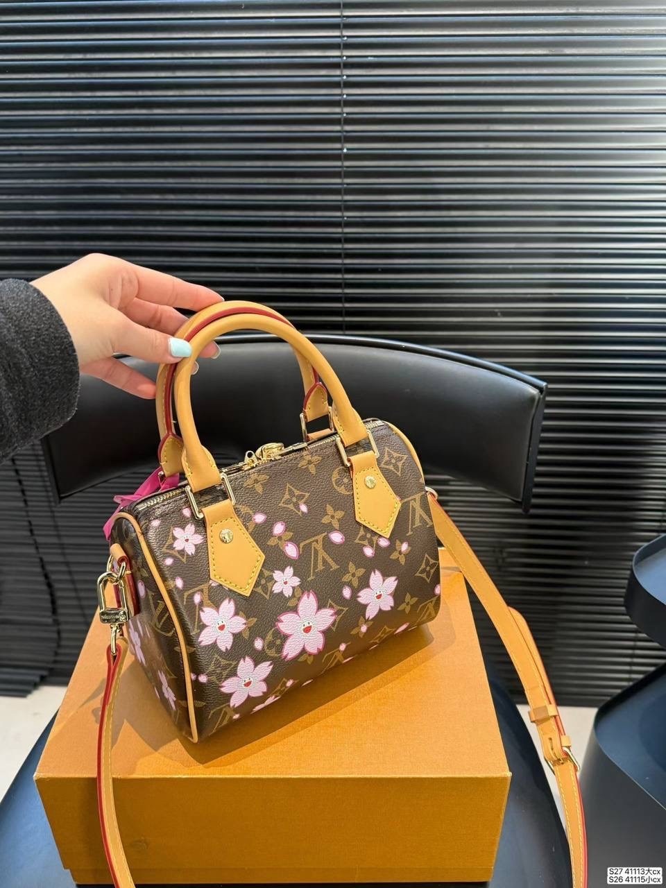 сумка louis vuitton,louis vuitton сумка на плечо,louis vuitton женская сумка,модная сумка,стильные сумочки