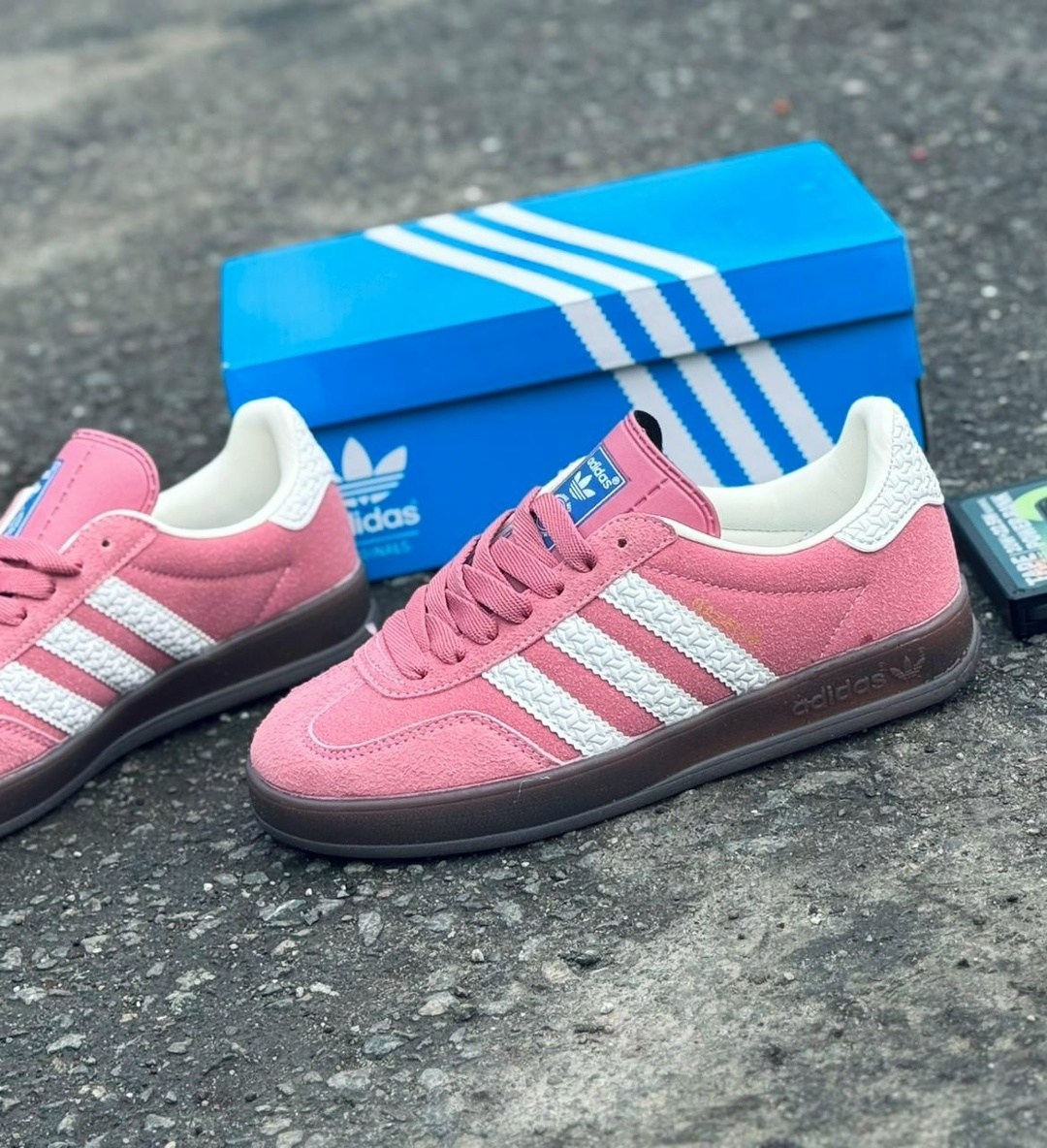 кроссовки женские adidas,кроссовки adidas,кроссовки adidas spezial,женские кроссовки adidas originals gazelle,женские кроссовки adidas gazelle bold