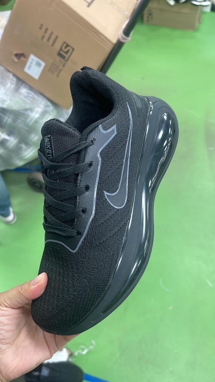 кроссовки,спортивная ,кроссовки nike,мужские кроссовки,мужские весенние кроссовки