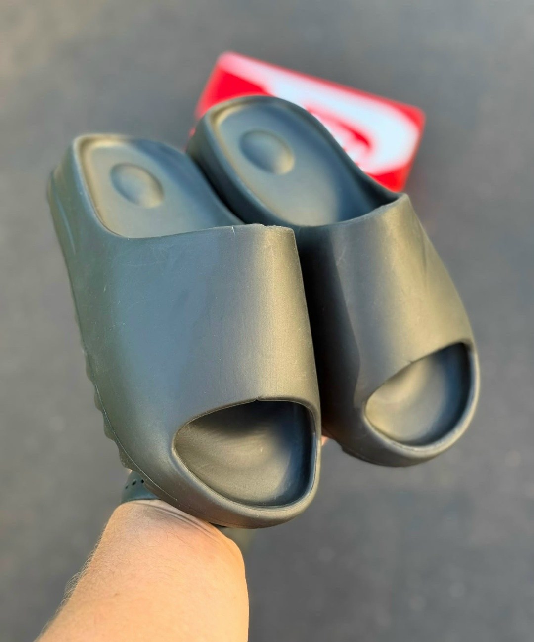 adidas yeezy slide,adidas yeezy slide onyx,сланцы yeezy slide,шлепанцы adidas yeezy slide,шлепанцы мужские