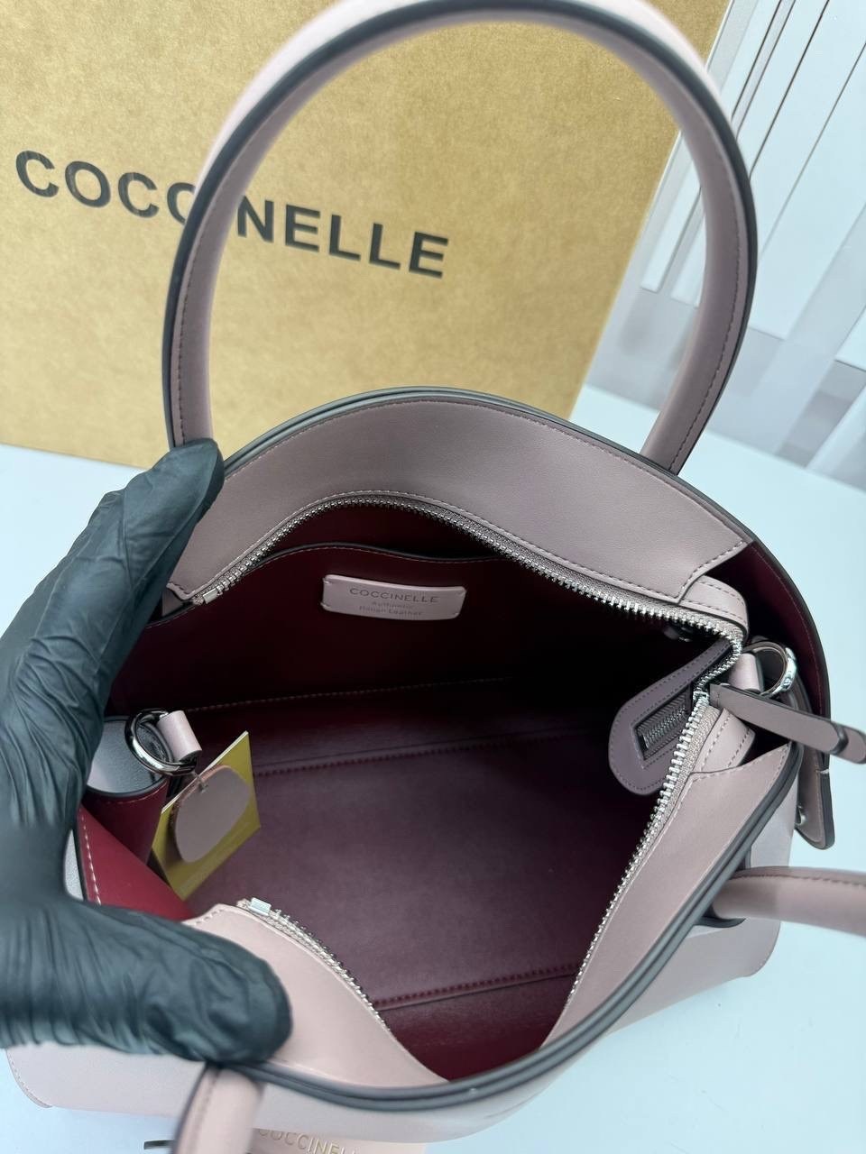 сумки coccinelle,сумка,сумки женская,кожаная сумка coccinelle,классическая сумка