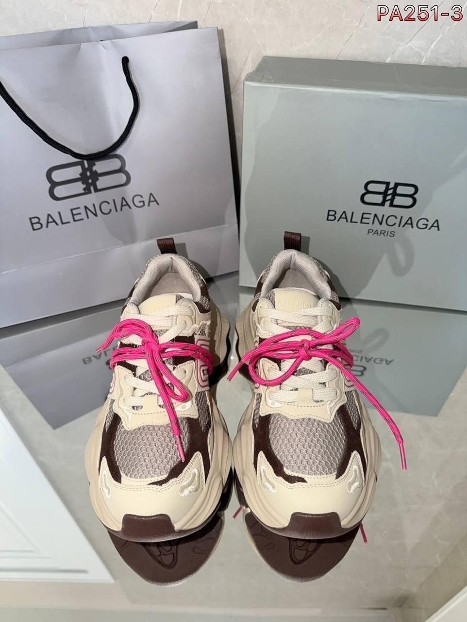 женские кроссовки balenciaga,кроссовки balenciaga,кроссовки balenciaga triple s clear sole,кроссовки баленсиага розовые,кроссовки balenciaga triple s