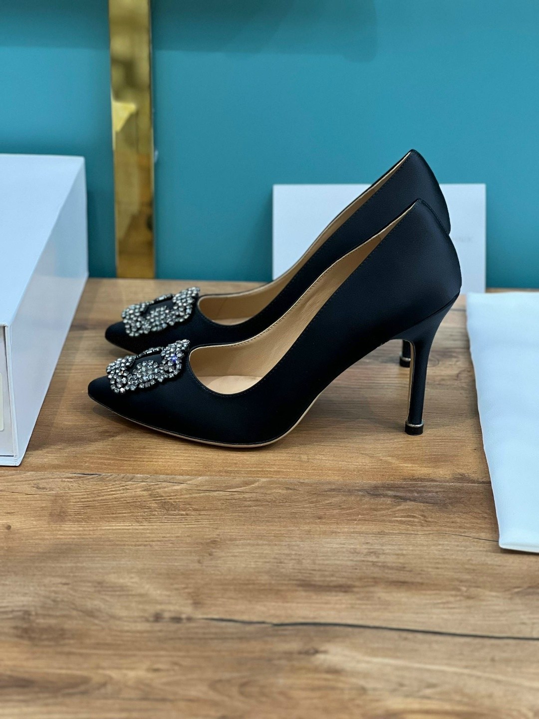 туфли manolo blahnik,маноло бланик туфли,туфли manolo blahnik hangisi,туфли маноло бланик черные,