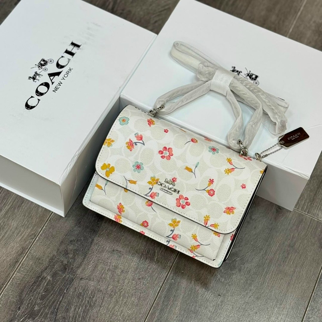 женская сумка coach,сумка coach,сумка через плечо кросс боди coach,сумка кроссбоди coach с цветочками,coach klare сумка