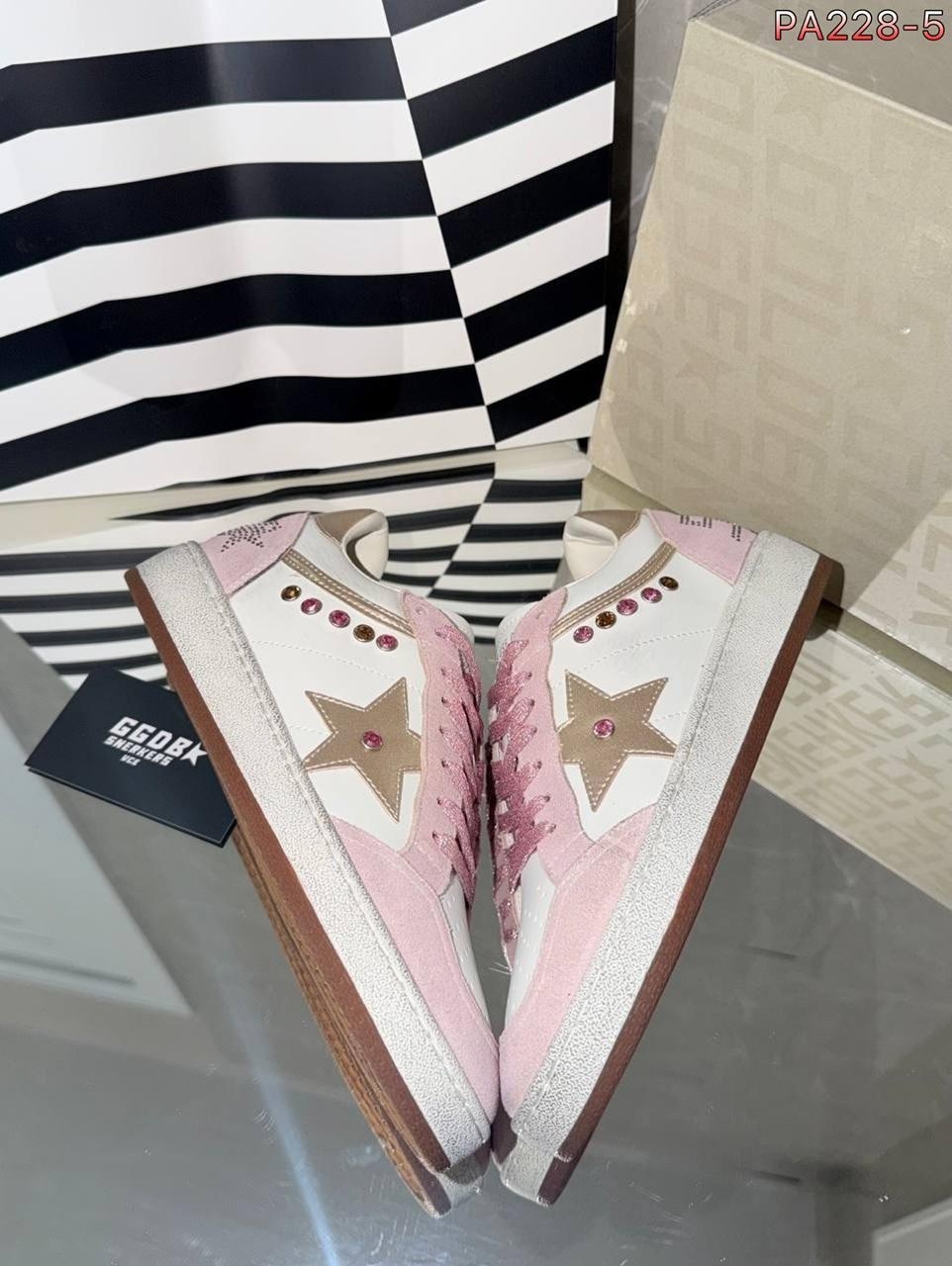 ,женские кроссовки,кроссовки golden goose,повседневные кроссовки,кроссовки модные