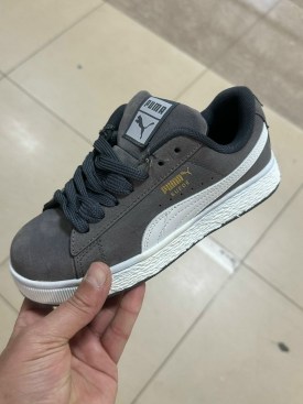 Кроссовки