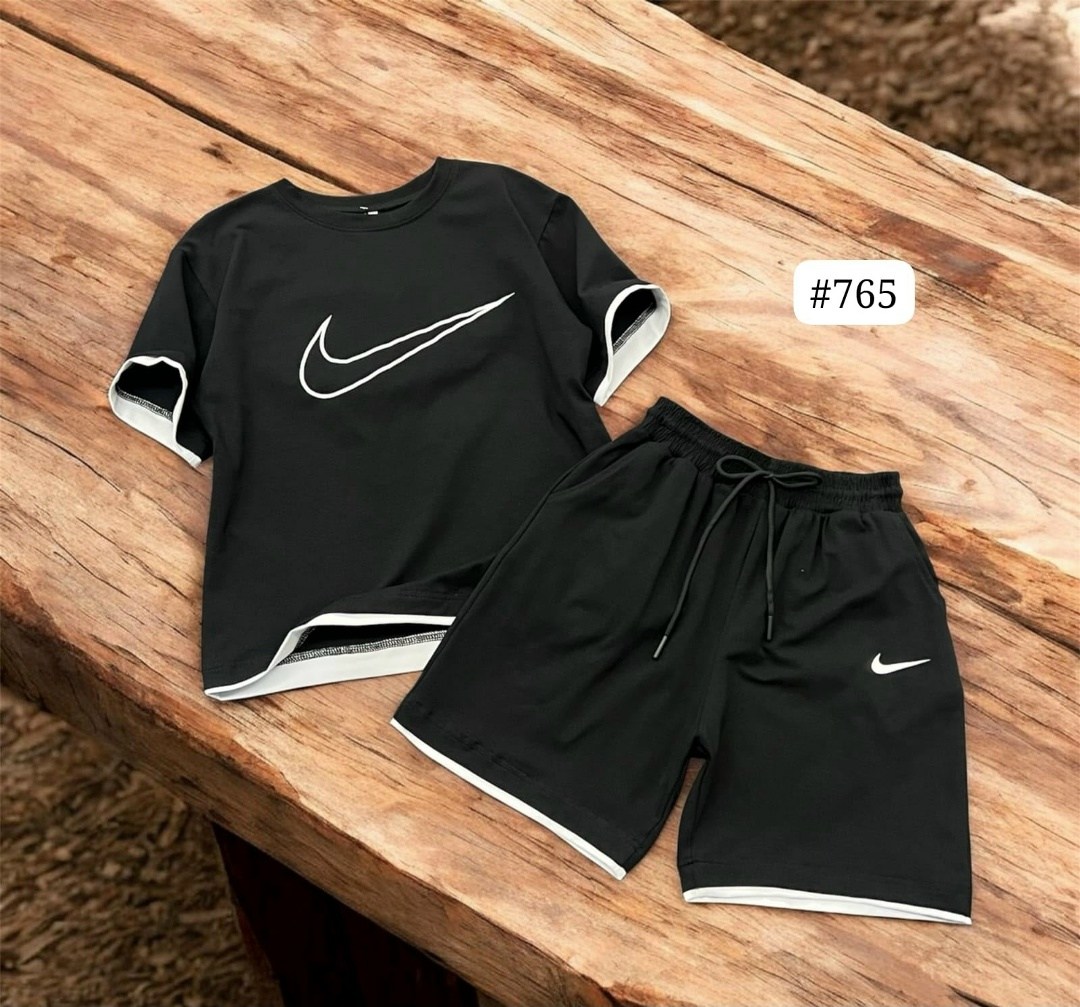 спортивный костюм nike мужской,костюм спортивный с футболкой и шортами летний,костюм футболка шорты спортивный,летний спортивный костюм футболка с шортами nike,костюм спортивный nike