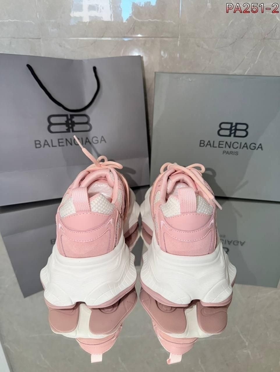 кроссовки женские balenciaga,кроссовки balenciaga,кроссовки balenciaga triple s,balenciaga triple s,balenciaga triple