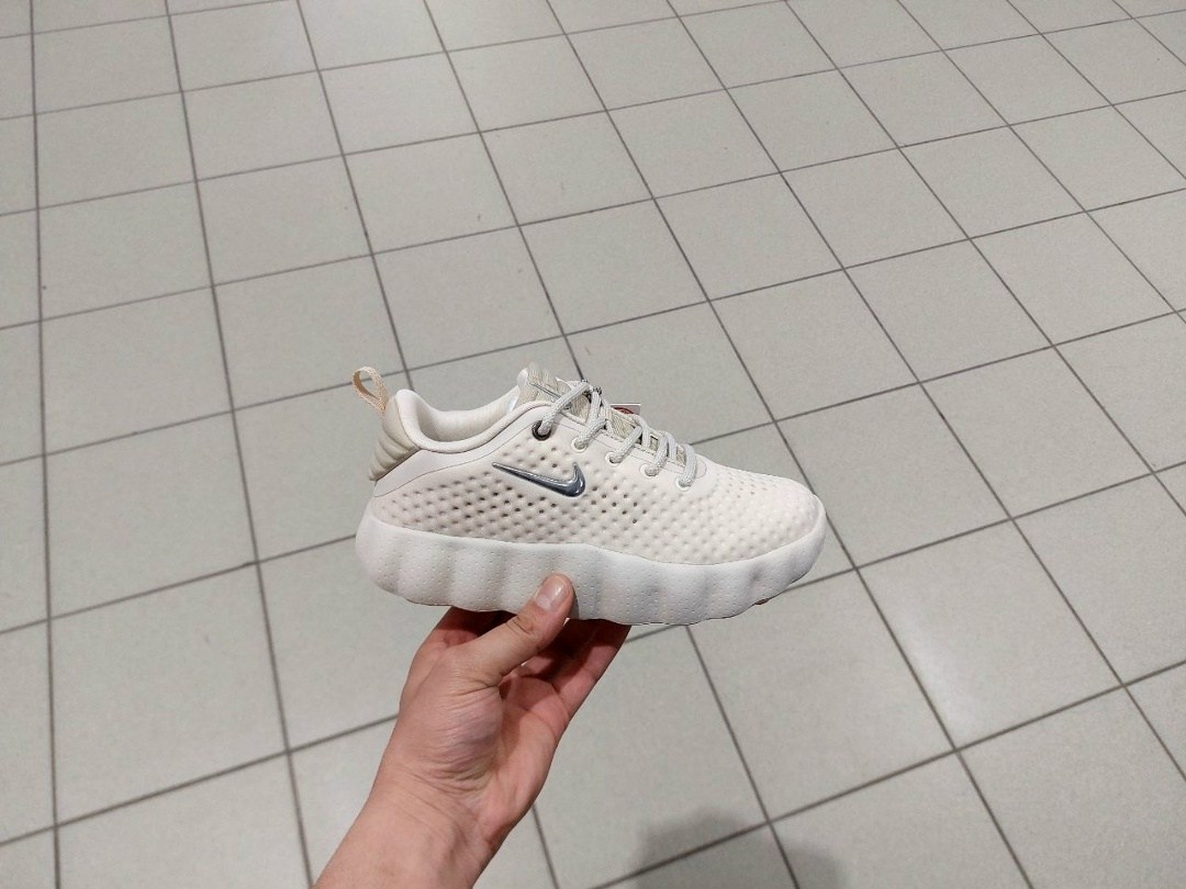кроссовки,кроссовки nike,повседневные кроссовки,кроссовки текстильные белые,кроссовки изики женские