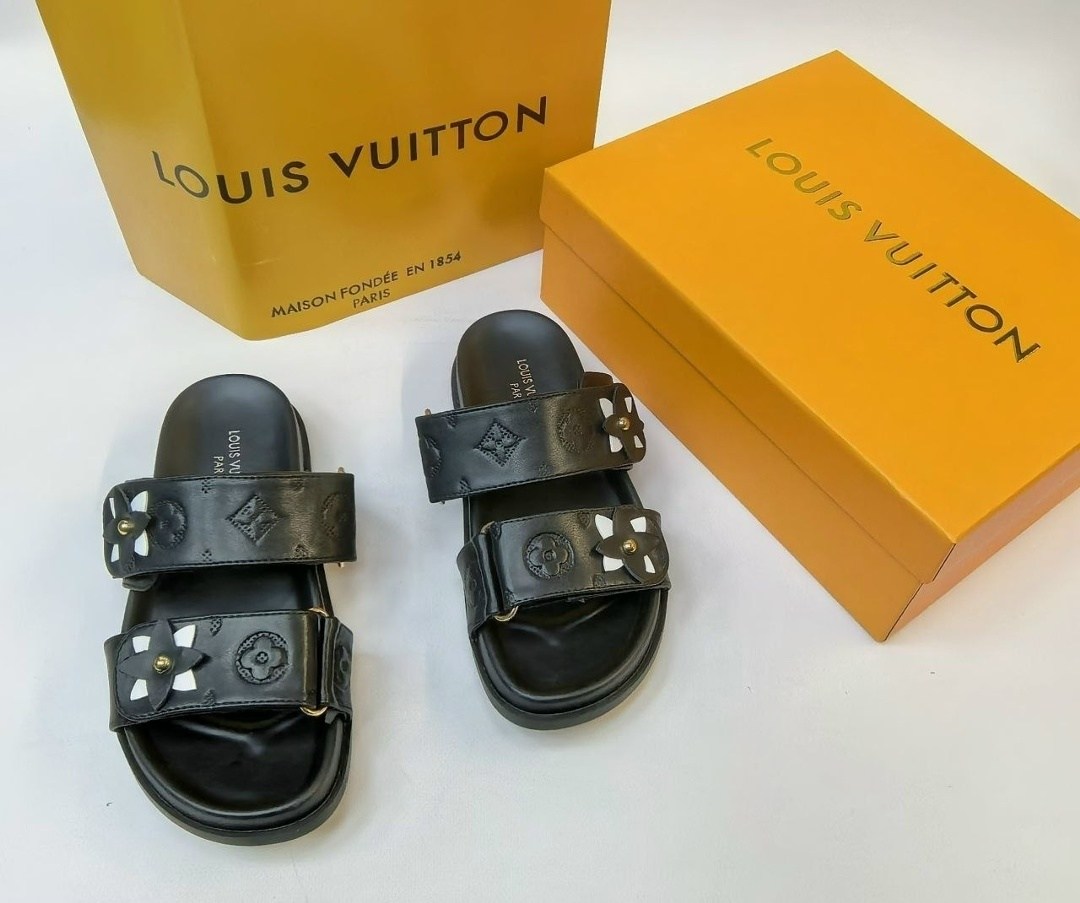 шлепанцы louis vuitton,босоножки louis vuitton,сандалии louis vuitton,шлепанцы женские,тапочки louis vuitton