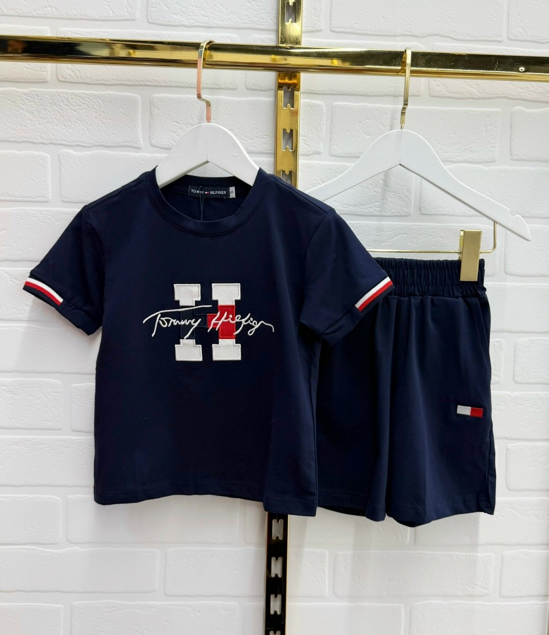 tommy hilfiger шорты футболка комплект,одежда для мальчика,шорты для мальчик,комплект с шортами,комплект одежды